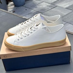 Seavees Wilder Sneaker. 11.5